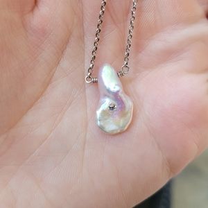 Baroque pearl necklace with swarovski crystal